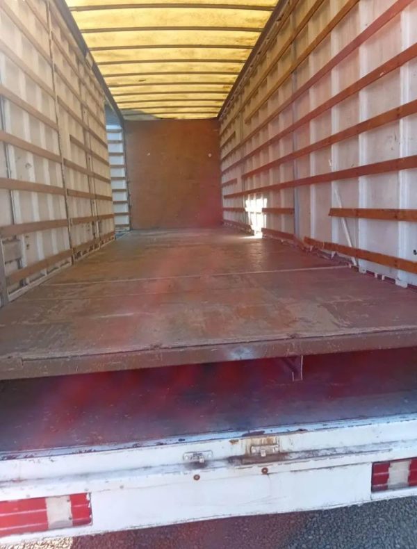 2007 Mercedes - Benz Furniture Lorry - Image 8