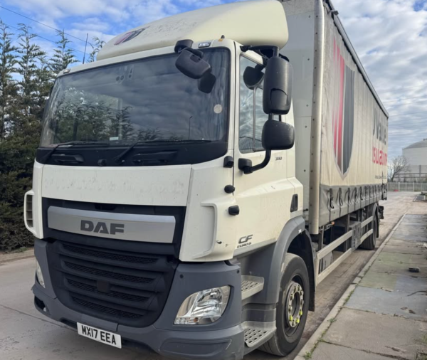 2017 DAF CF330
